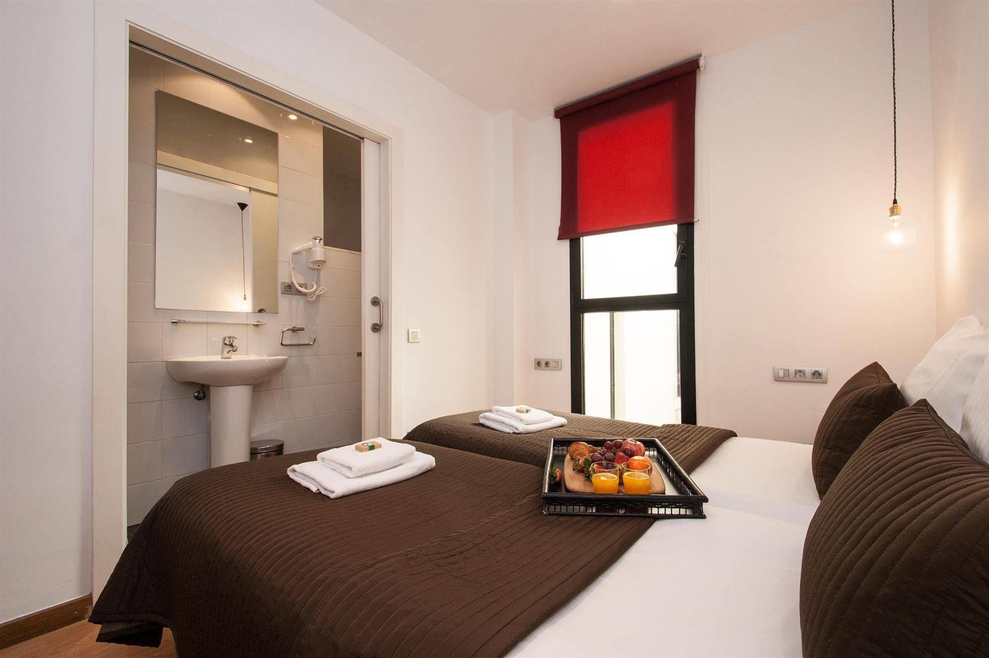 Short Stay Group Liceu Serviced Apartments برشلونة المظهر الخارجي الصورة